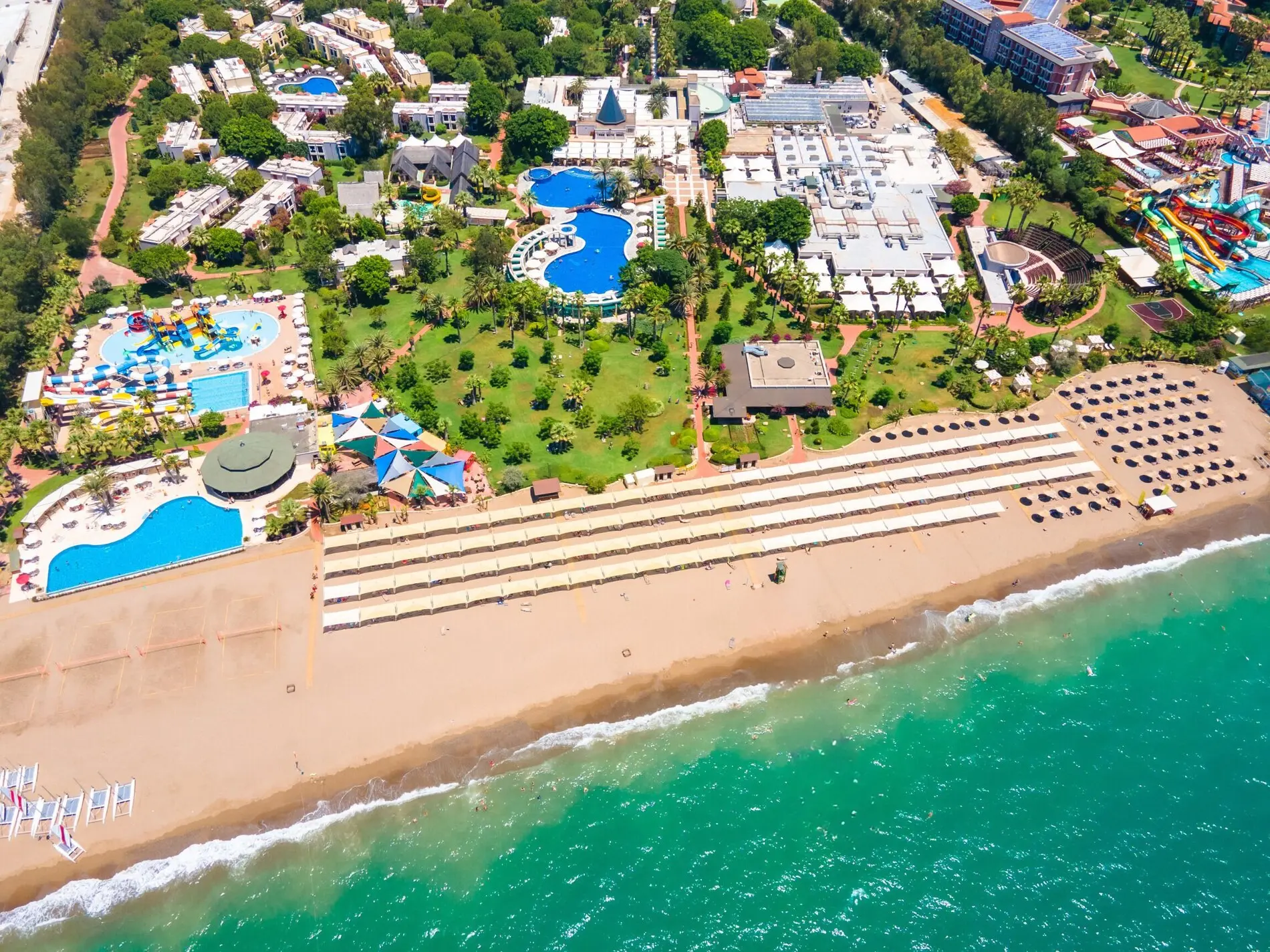 Въздушен изглед към плажа, басейните и сградите на комплекса – Tui Magic Life Belek, Белек