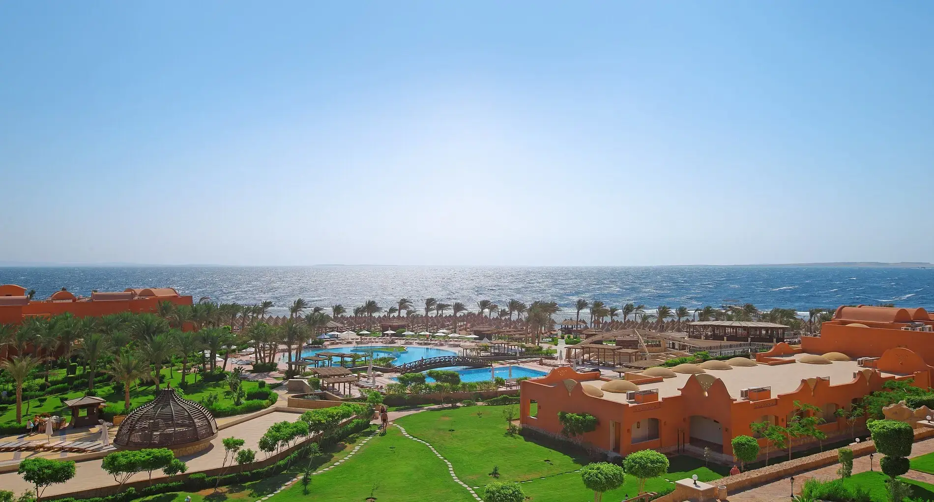 Изглед от въздуха към хотела, градините и морето – Sharm Grand Plaza Resort, Шарм Ел Шейх