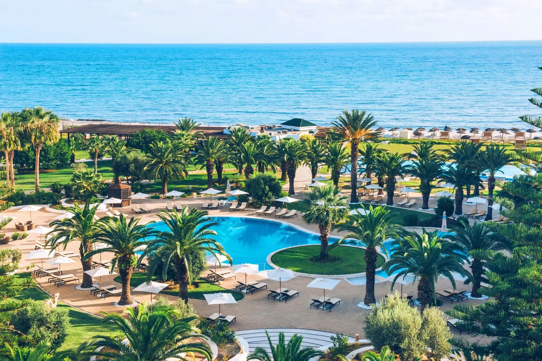 Изглед от въздуха към градините, басейна и морето – Iberostar Selection Kantaoui Bay, Порт ел Кантауи
